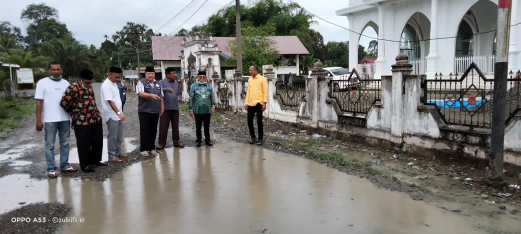 Anggota DPR Aceh Lintas Fraksi,Desak Pemerintah Nagan Raya Segera Bangun Jalan Rusak Gampong Nigan 