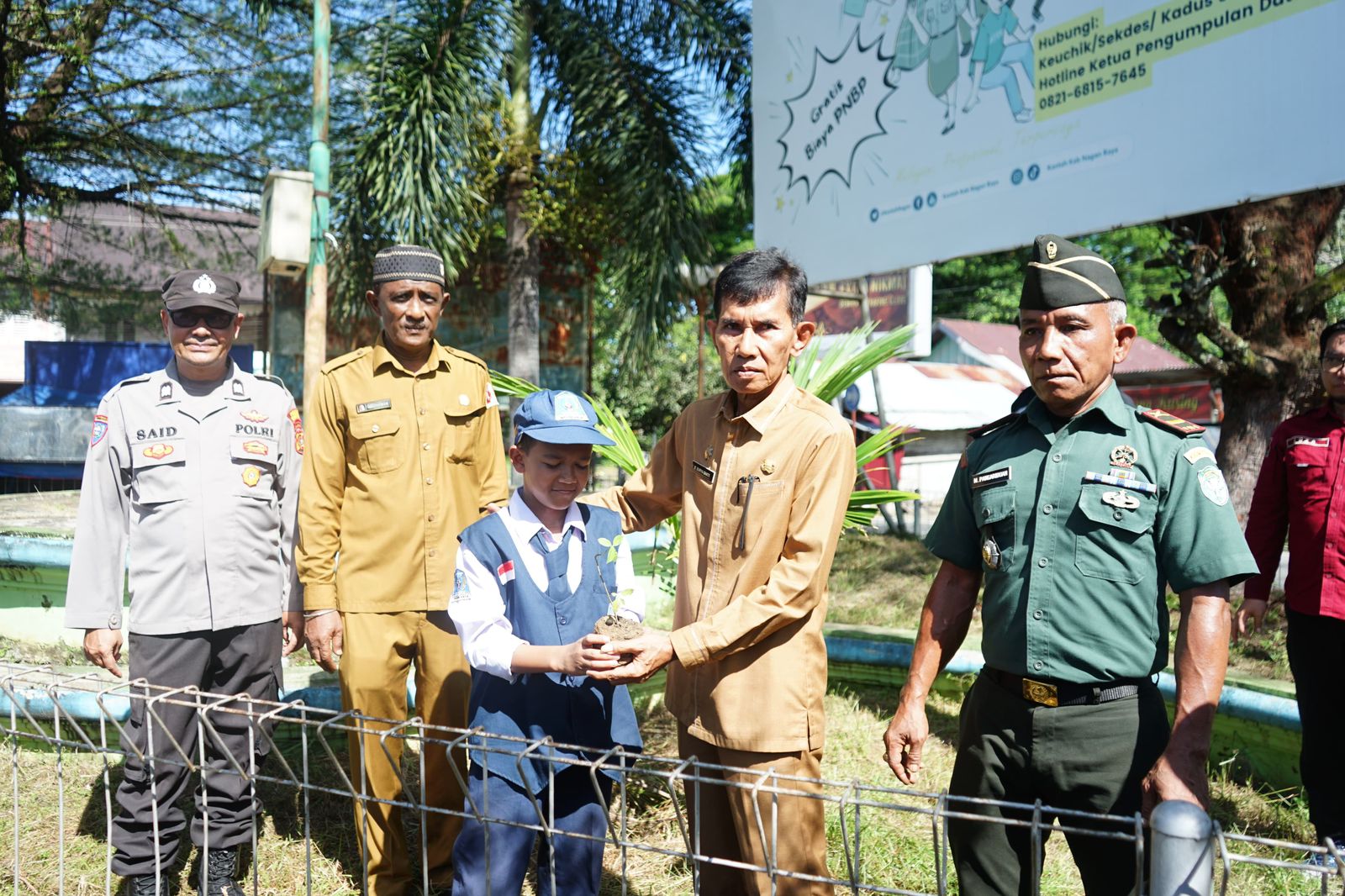 Maknai Hari Bumi Yayasan Apel Green Aceh dan Kecamatan Seunagan melaksankan kegiatan Aksi Untuk Bumi
